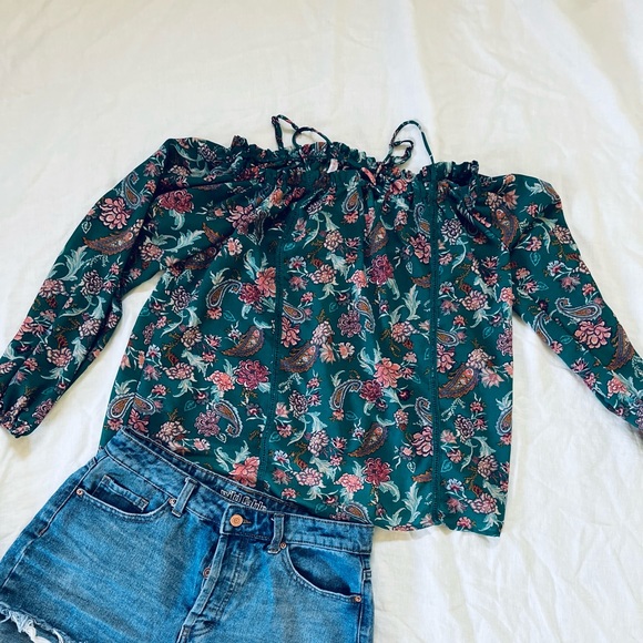 Fun top - Picture 1 of 6